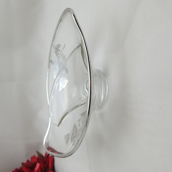 Viking Epic Flanders Silver Flower Divided Dish - Picture 14 of 16